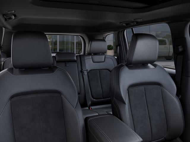 New 2026 Diamond Black Crystal Pearlcoat Jeep Laredo image 26