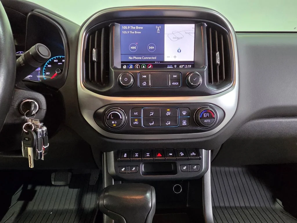 Used 2019 Red Chevrolet ZR2 image 23