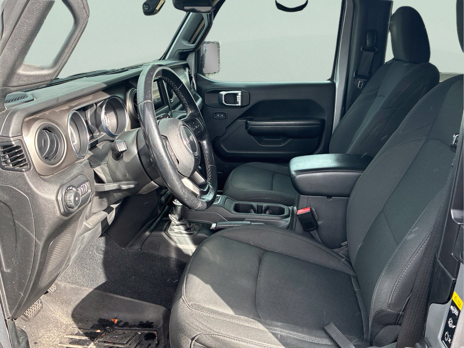 Used 2021 Silver Jeep Sport S image 9