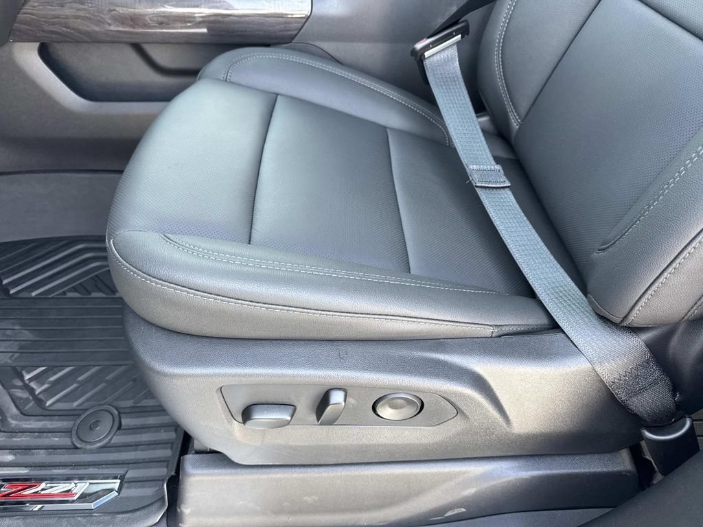 2026 Chevrolet Silverado 1500 LTZ - Photo 18