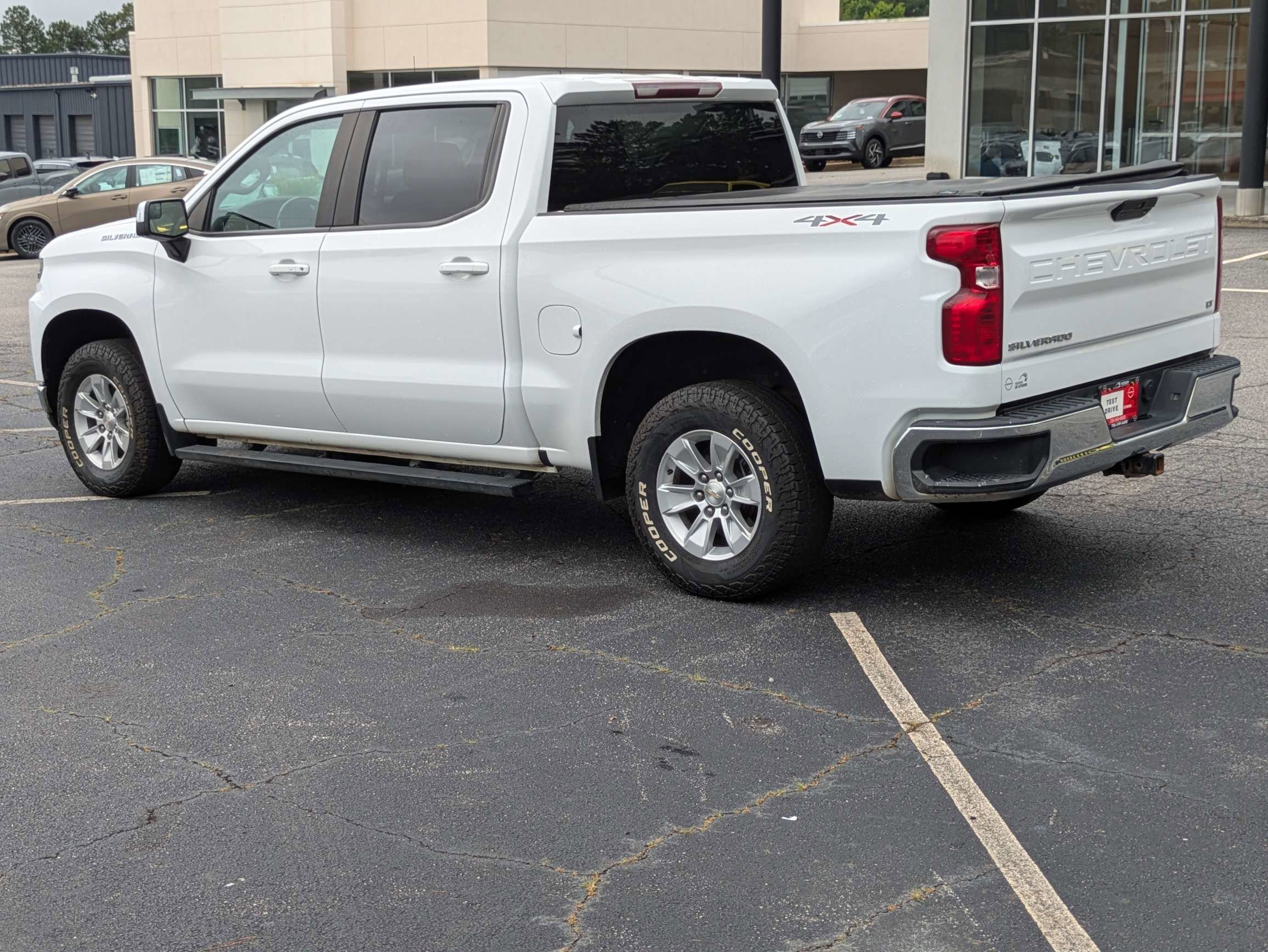 Used 2020 White Chevrolet LT image 5