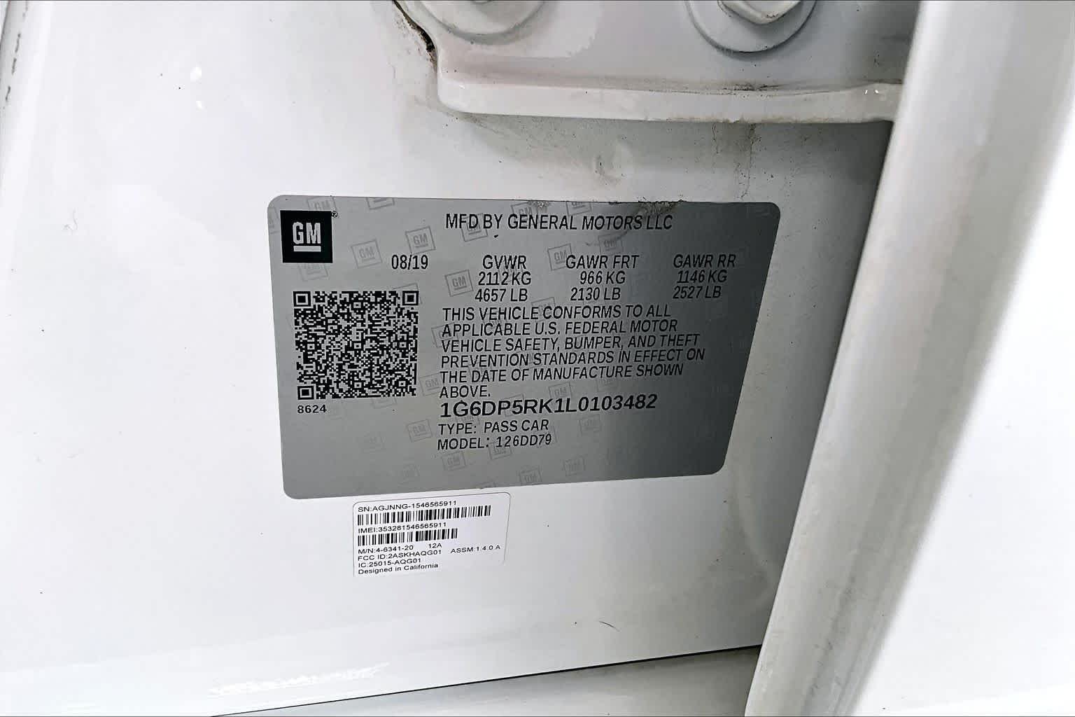 Used 2020 Summit White Cadillac Sport image 32