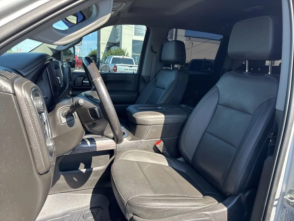 Used 2022 Silver Chevrolet LTZ image 32