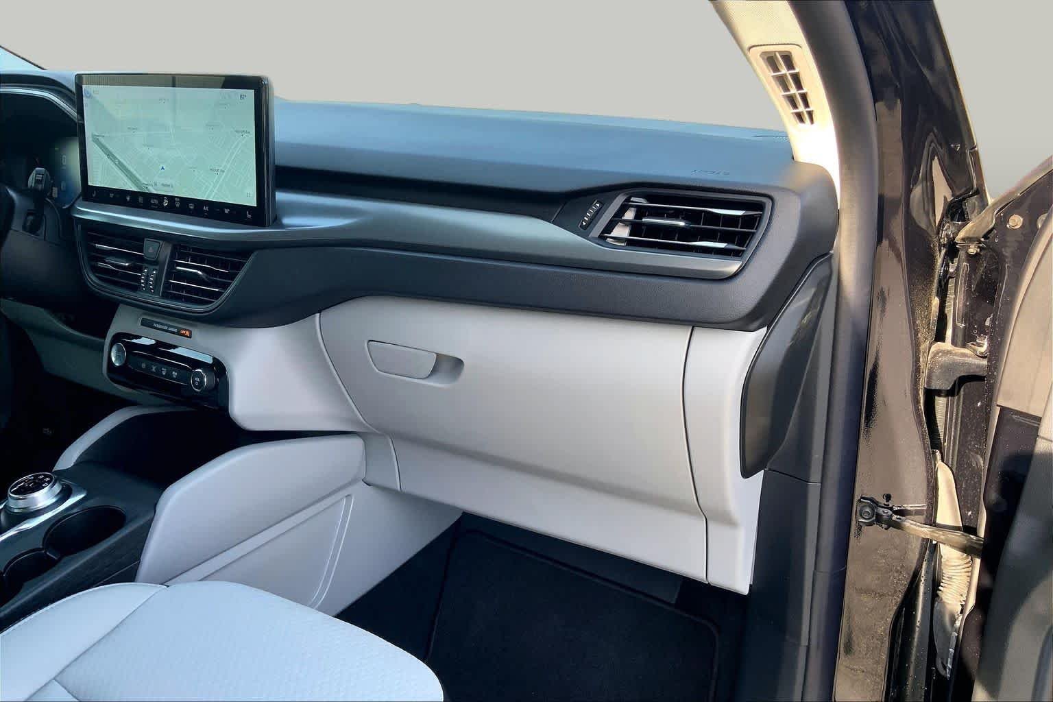 Used 2025 Agate Black Ford PHEV image 38