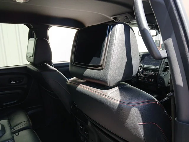 Used 2021  Nissan PRO-4X image 23