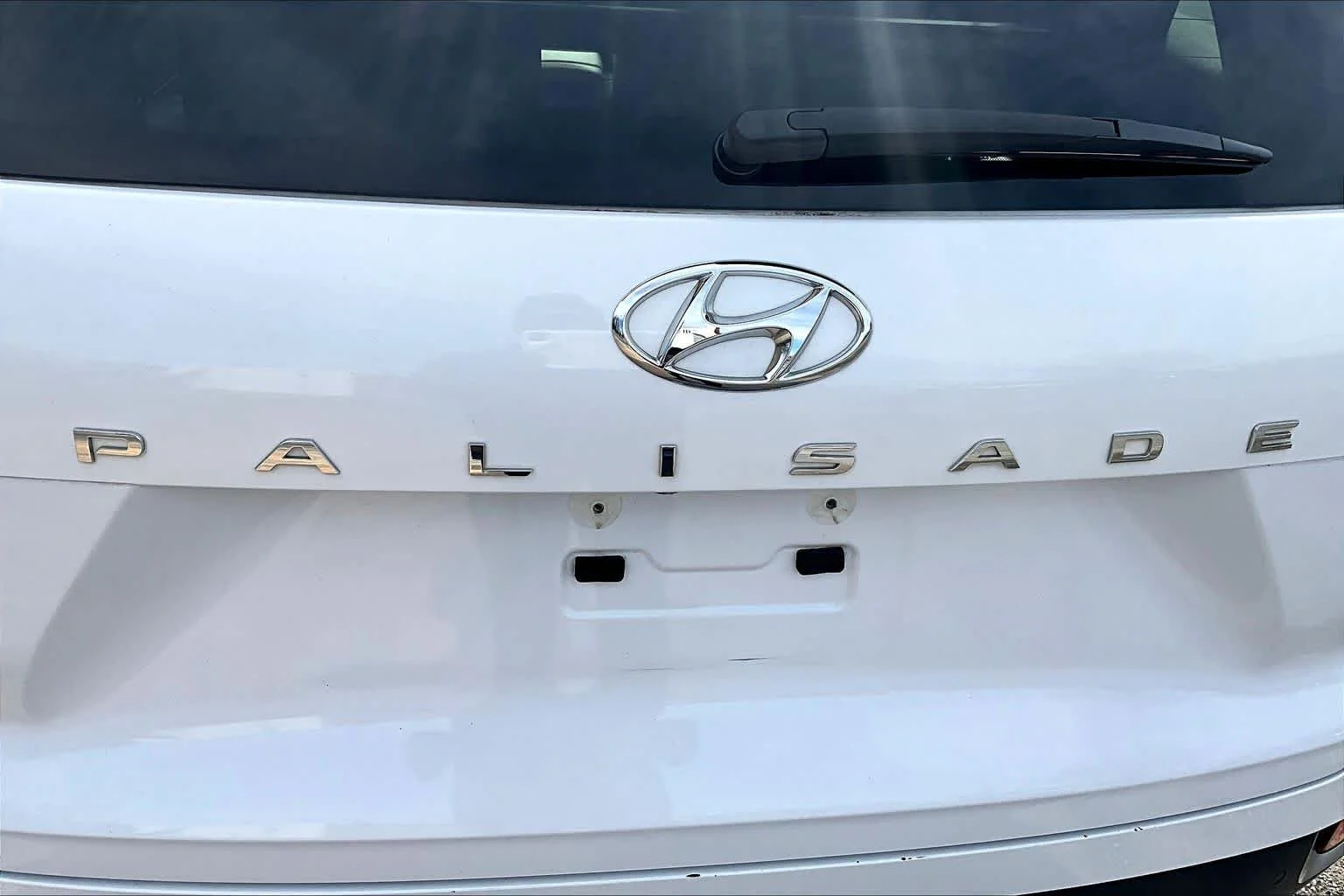 Used 2020 Hyper White Hyundai SEL image 10