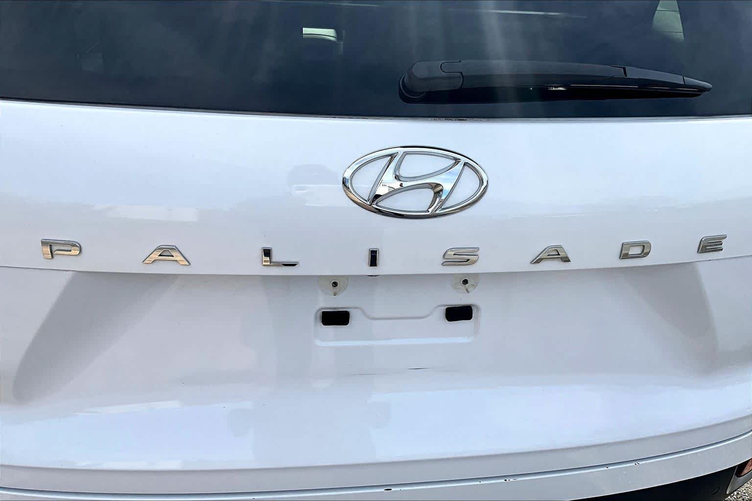 Used 2020 Hyper White Hyundai SEL image 10