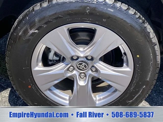 Used 2025 Gray Toyota XLE image 25