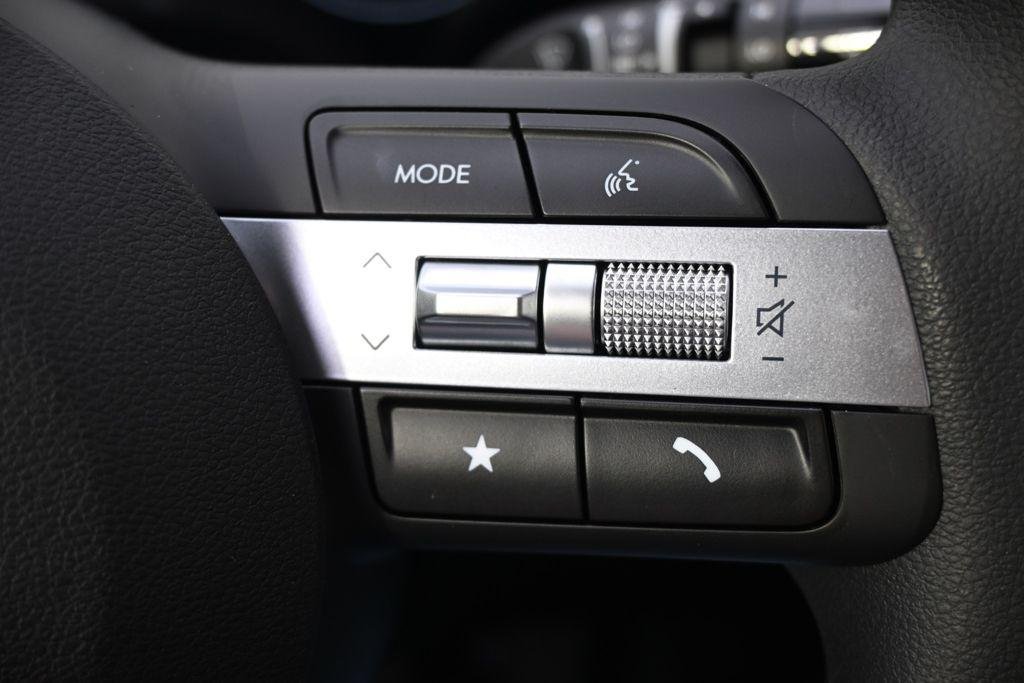 New 2026 White Pearl Hyundai SEL AWD image 33