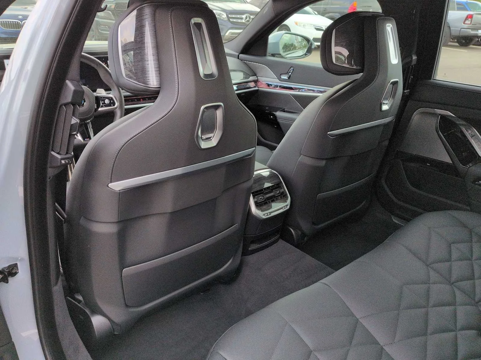 New 2025 Brooklyn Grey Metallic BMW 740i xDrive image 19