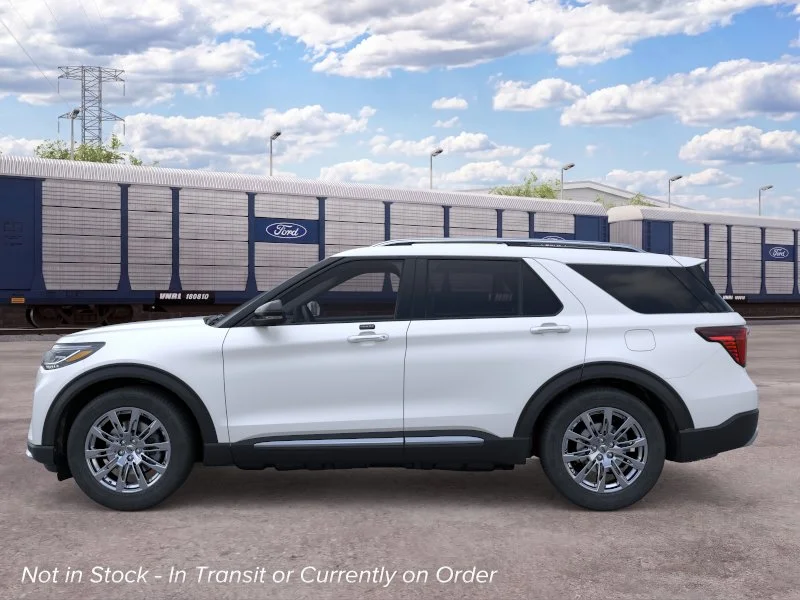 New 2026 Star White Metallic Tri-Coat Ford Platinum™ image 26