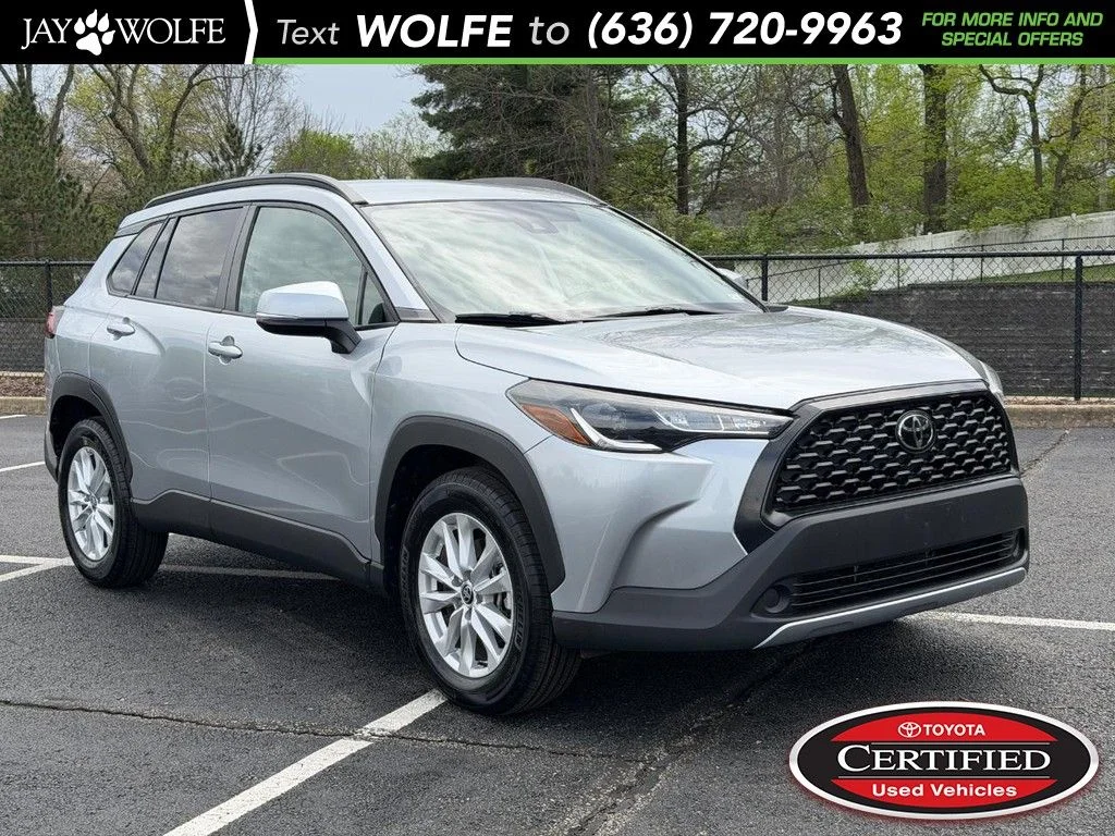 2022 Toyota Corolla Cross LE