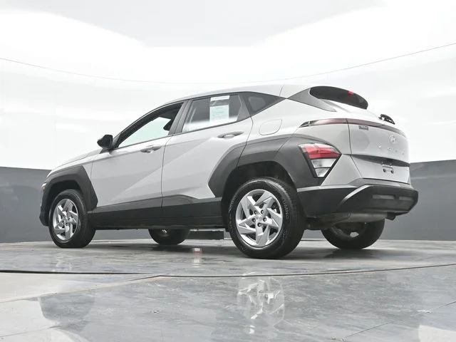 Used 2026 Gray Hyundai SE image 19