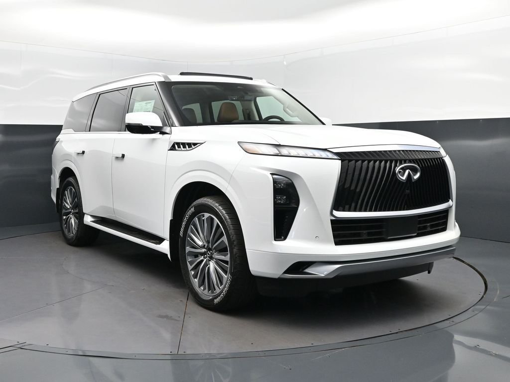 New 2026 RADIANT WHITE INFINITI Luxe 2WD image 9