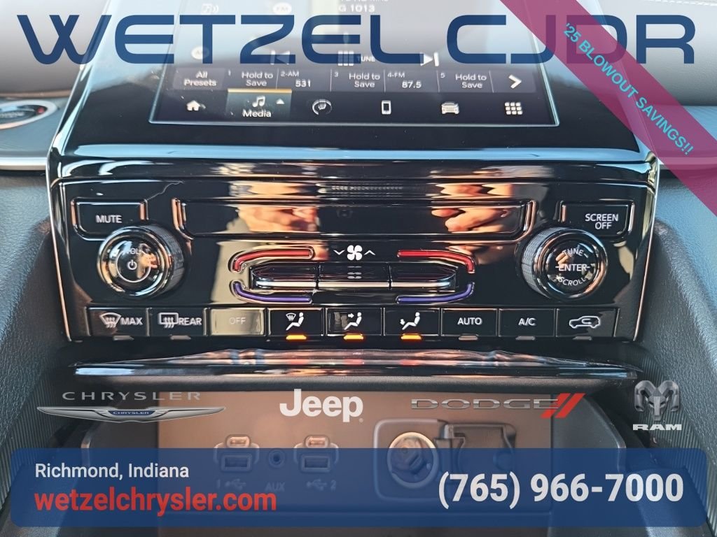 2025 Jeep Grand Cherokee L Laredo - Photo 23