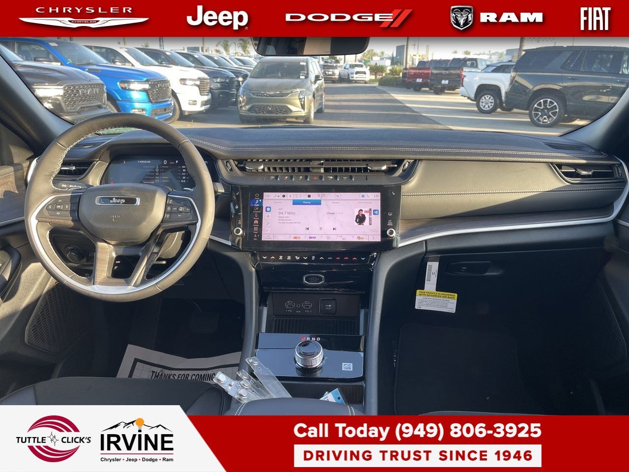 New 2026 Baltic Gray Metallic Clear-Coat Exterior Paint Jeep Laredo Altitude image 12