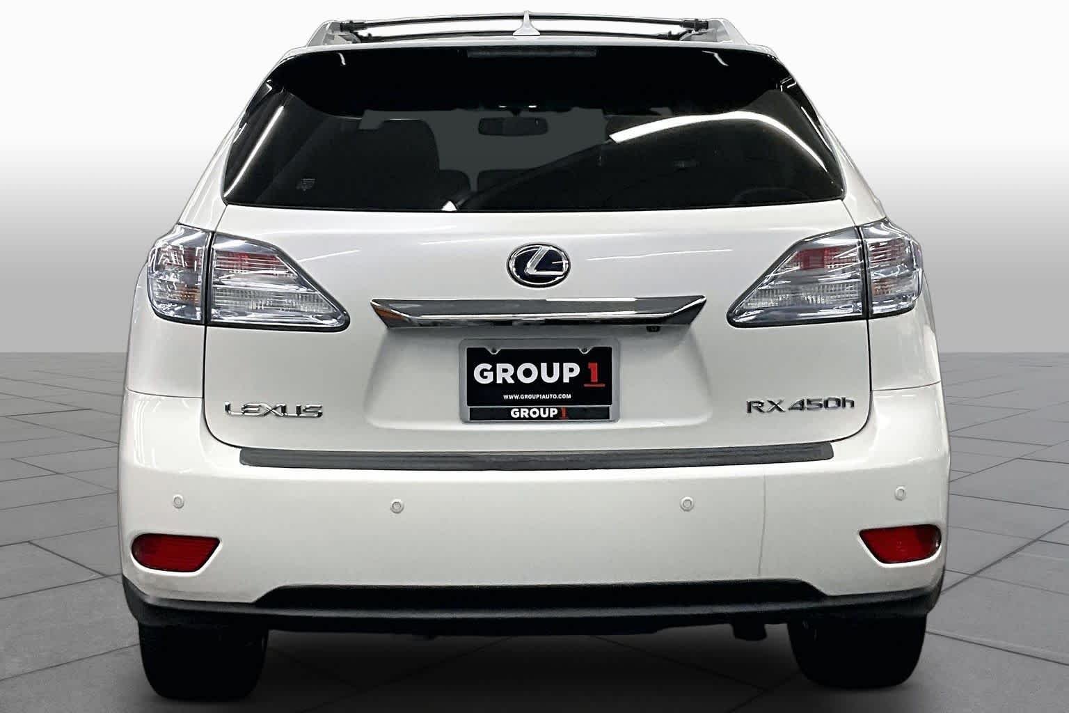 Used 2010 Starfire Pearl Lexus  image 4