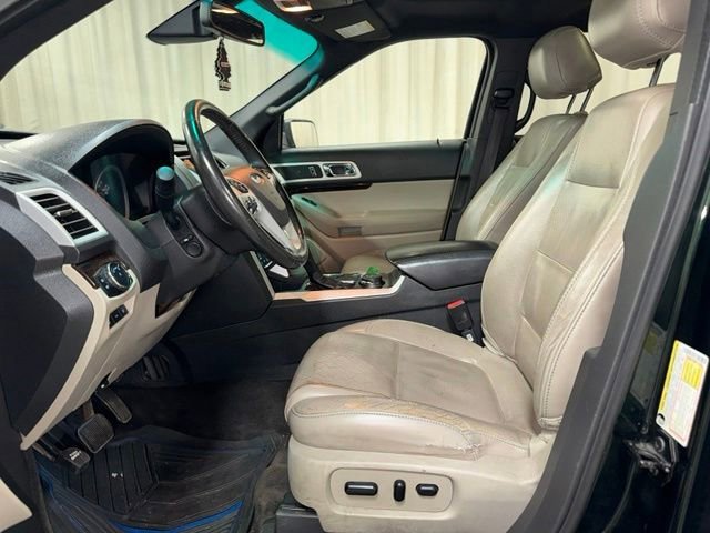 Used 2013 Green Ford Limited image 14