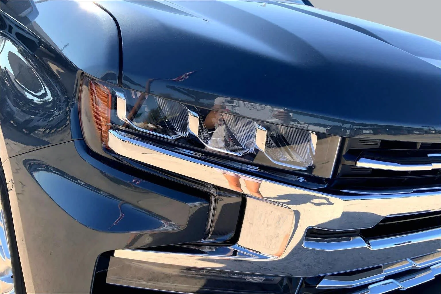Used 2019 Shadow Gray Metallic Chevrolet LTZ image 25