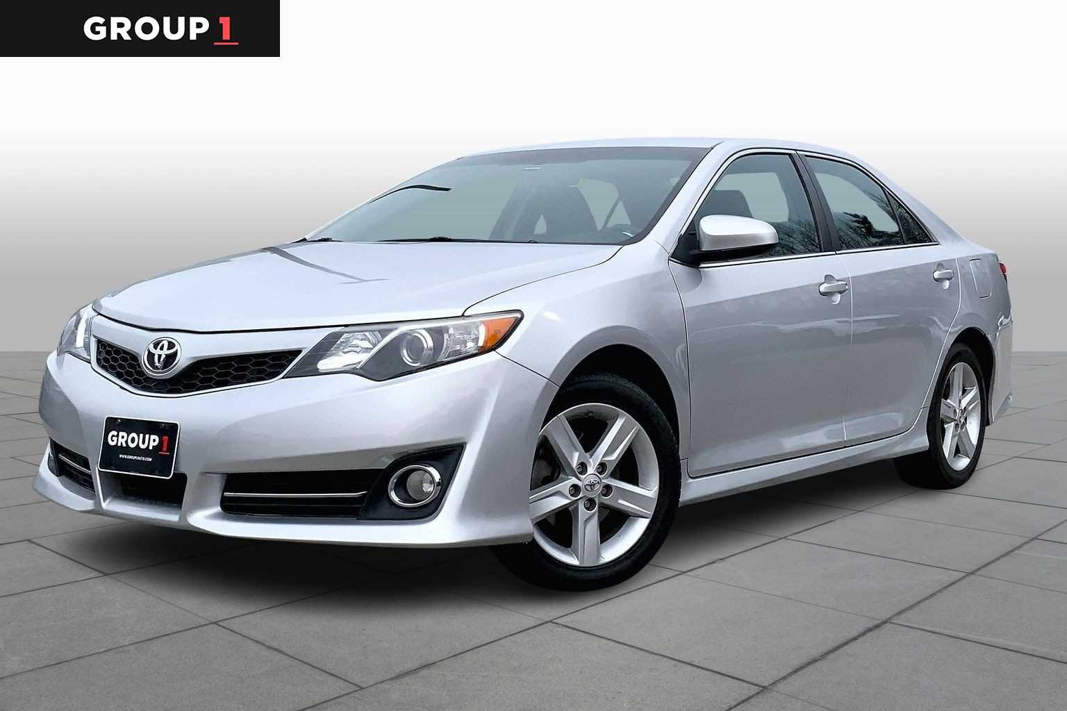 2014 Toyota Camry SE