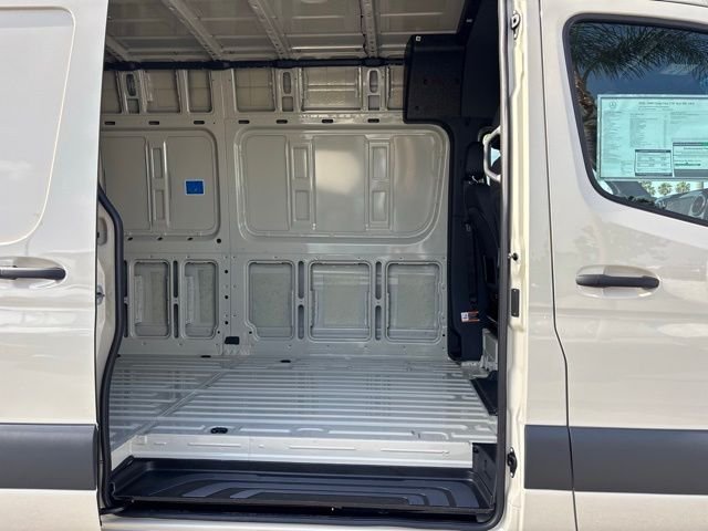 New 2026 Pebble Gray Mercedes-Benz Cargo 170 WB image 27