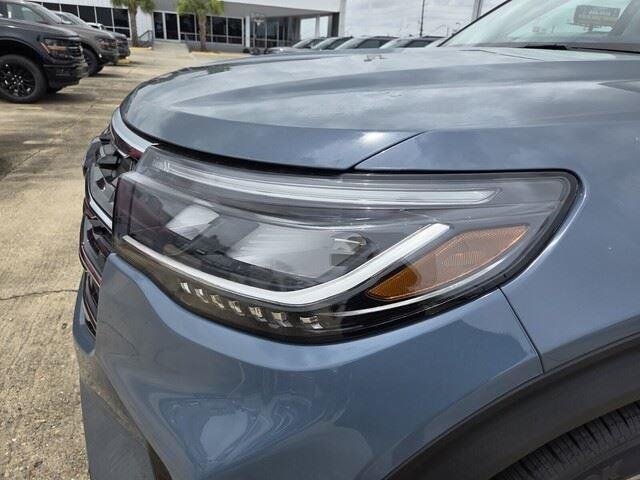 New 2026 Vapor Blue Metallic Ford Active image 10