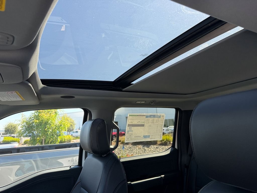 New 2026 Star White Metallic Tri-Coat Ford F-250® Lariat® image 28