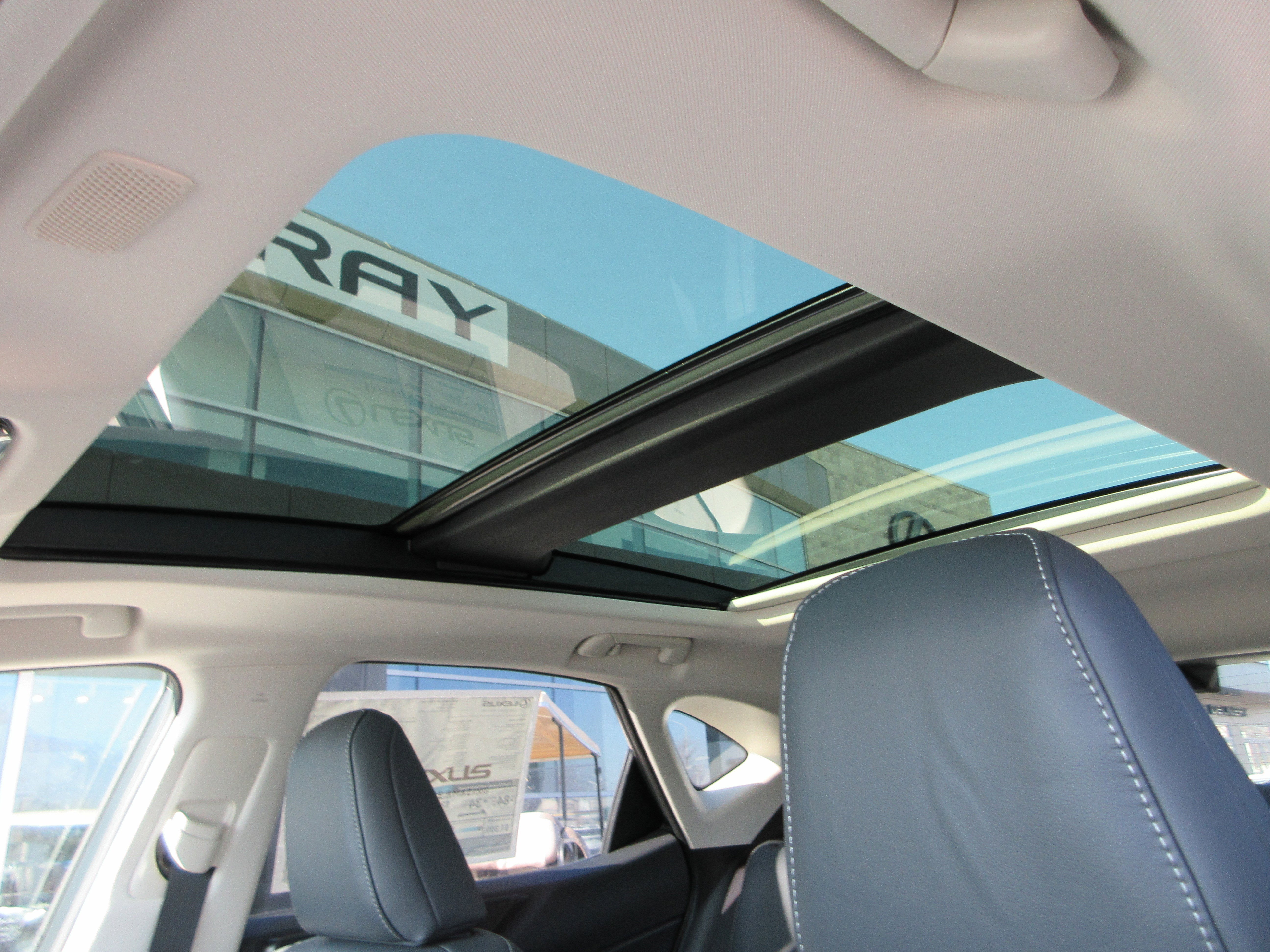 2026 Lexus NX 450h+ Luxury - Photo 17