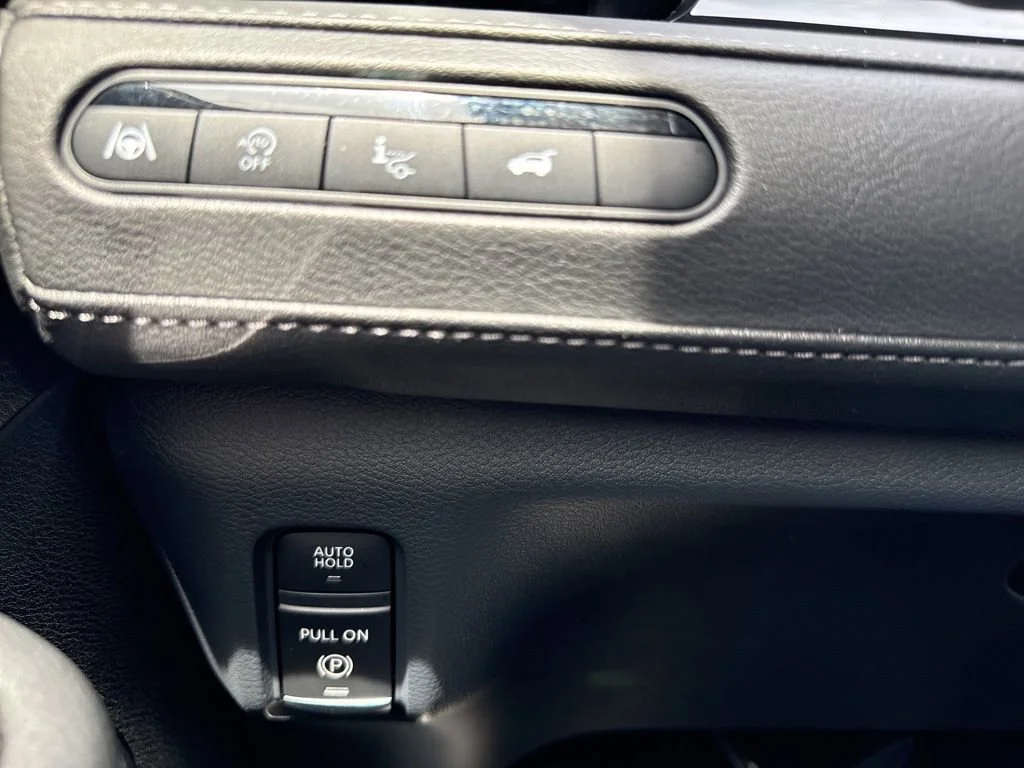 Used 2025 Blue INFINITI SENSORY image 26