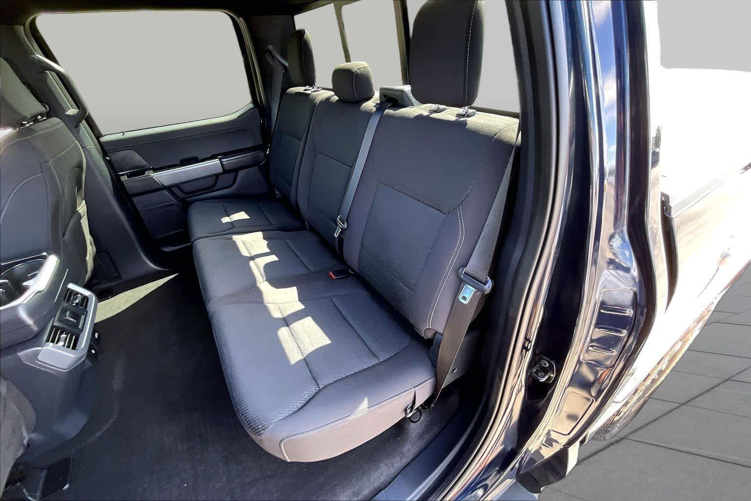 Used 2025 Antimatter Blue Metallic Ford XLT image 19