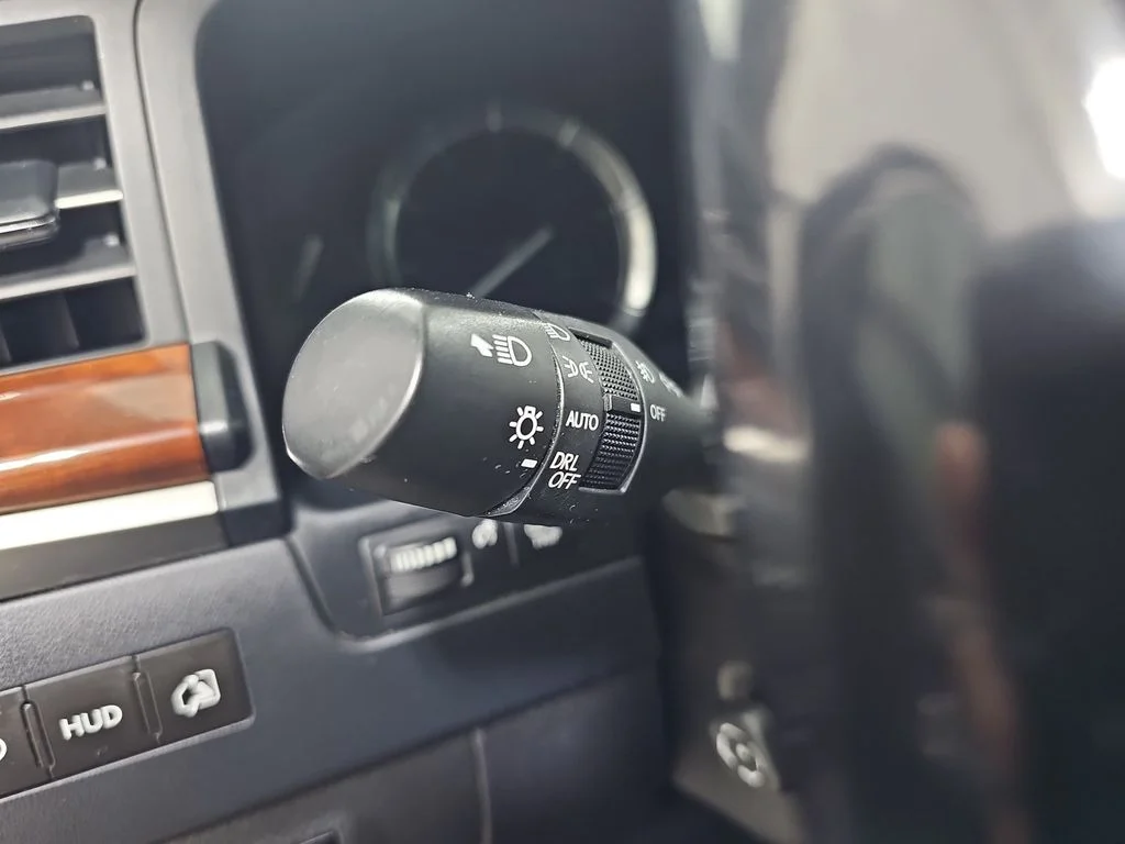 Used 2017 Silver Lexus 570 image 28