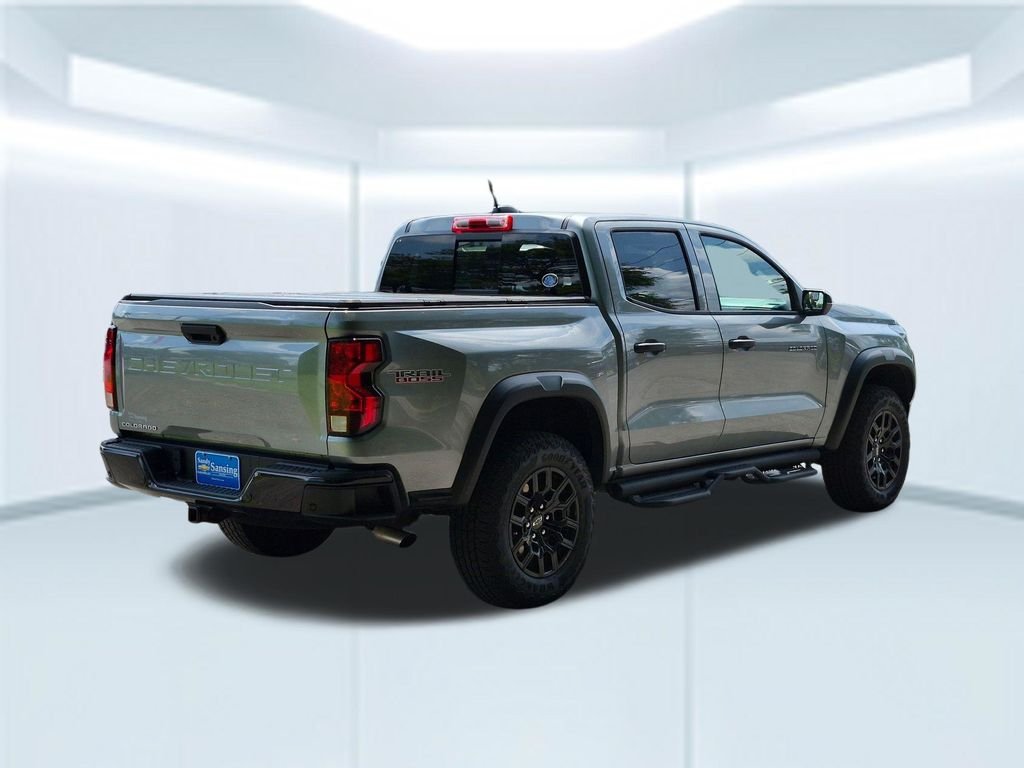 Used 2025 Gray Chevrolet Trail Boss image 6