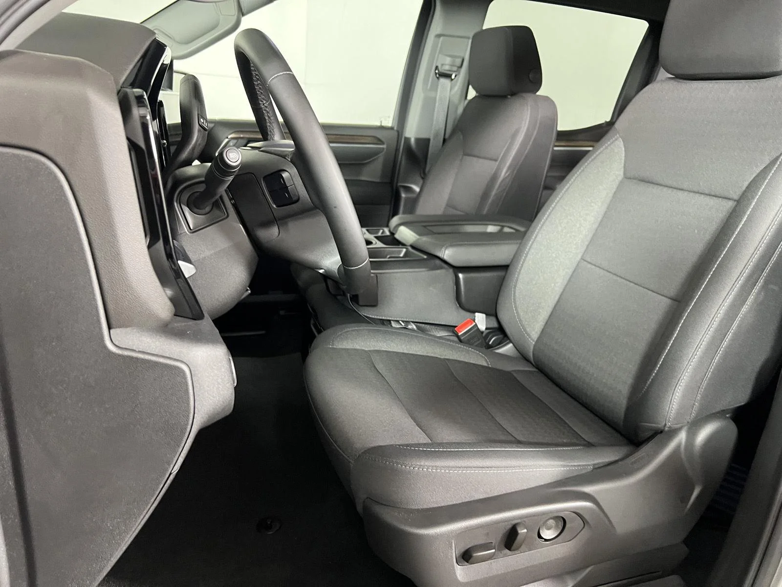 Used 2026 Sterling Gray Metallic Chevrolet LT image 37