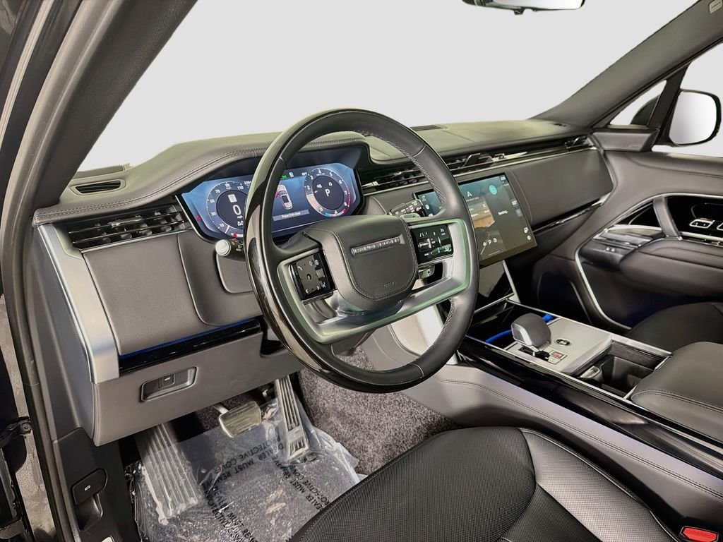 Certified Used 2025  Land Rover SE image 9