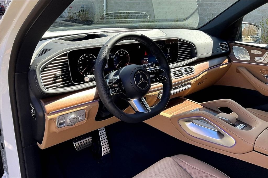 New 2026 Polar White Mercedes-Benz GLS 450 image 6