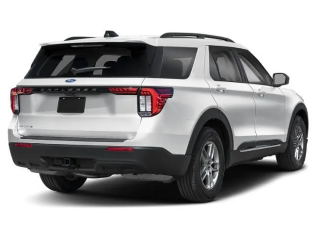 New 2026 Space White Metallic Ford Active image 2