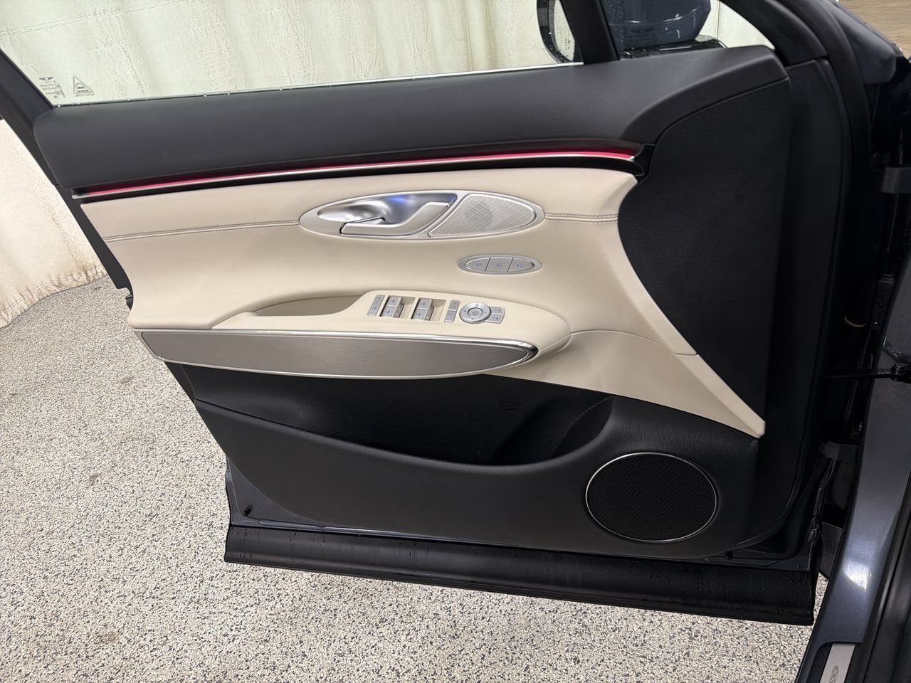 2026 GENESIS GV70 Select - Photo 18