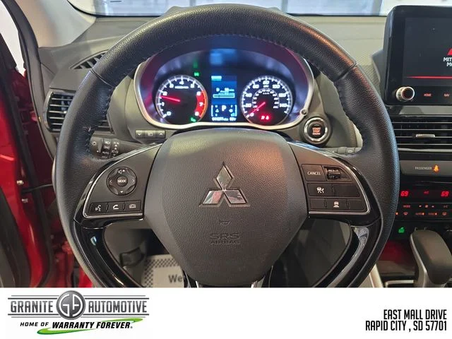 Used 2025 Red Mitsubishi SE image 15