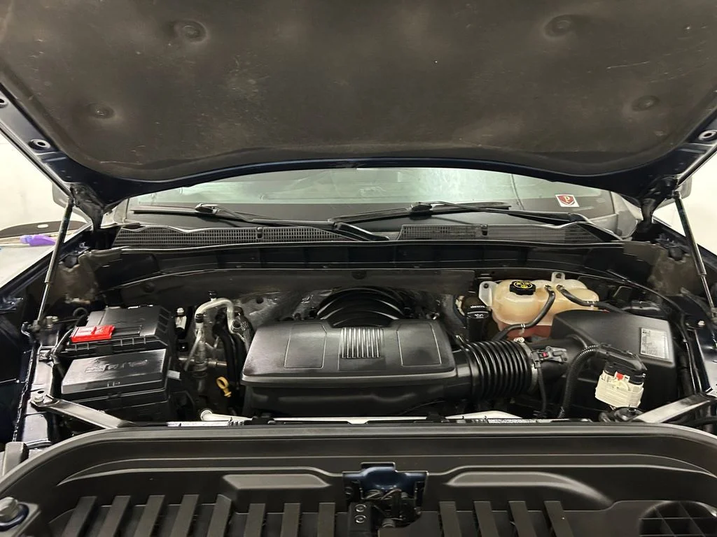 Used 2020 Blue GMC Elevation image 21