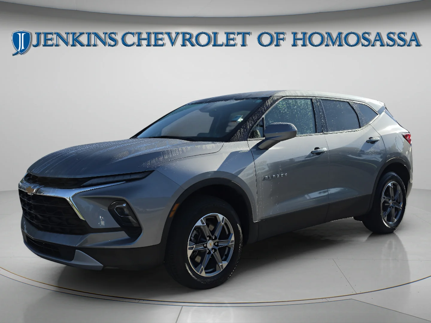 Used 2025 Sterling Gray Metallic Chevrolet LT image 10