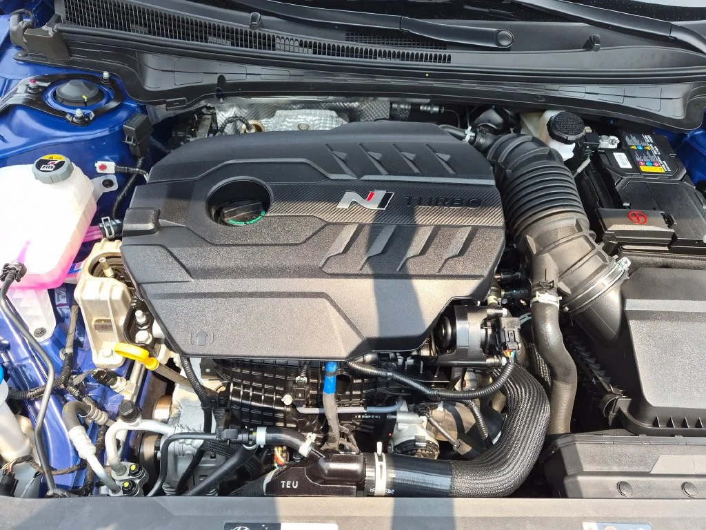 Used 2024 Blue Hyundai Base image 34