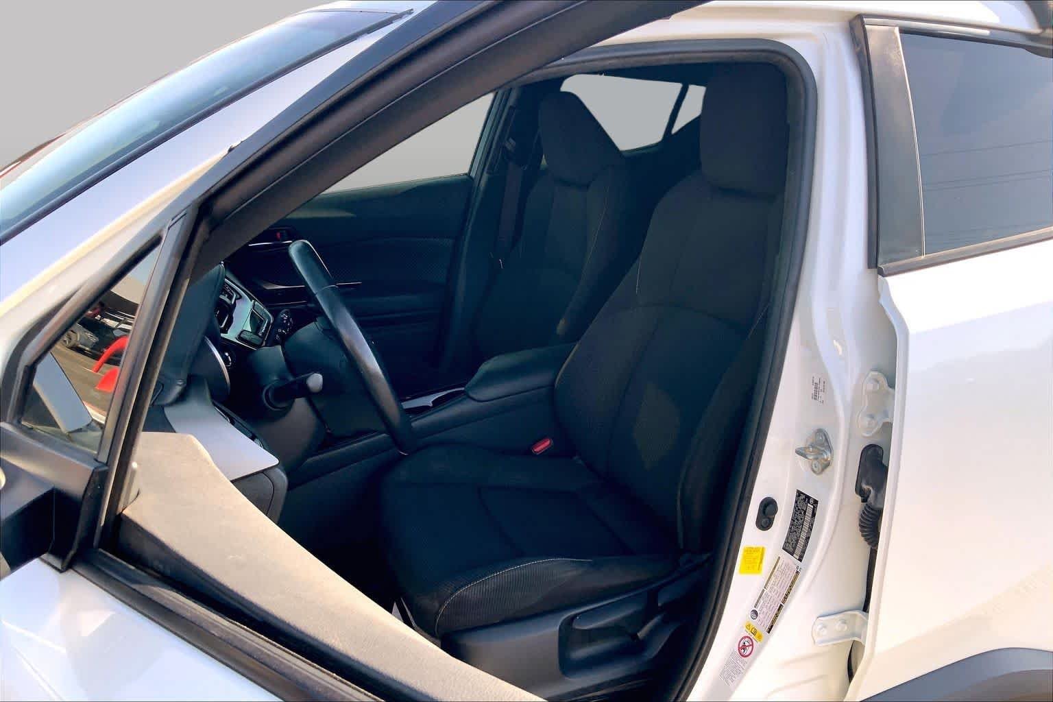 Pre-Owned 2019 Toyota C-HR XLE