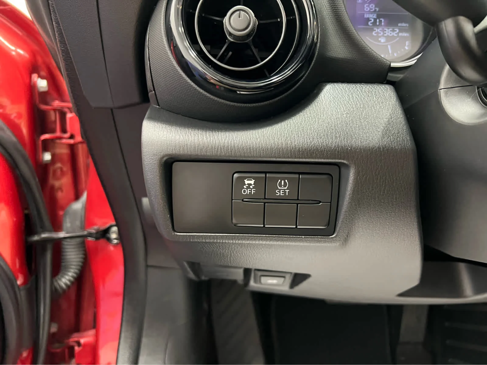 Used 2016 Soul Red Metallic Mazda Sport image 16