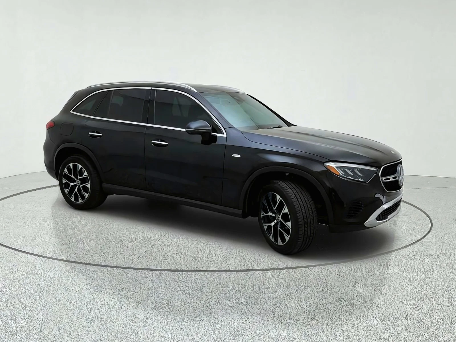Certified Used 2025 Black Mercedes-Benz GLC 350e image 5