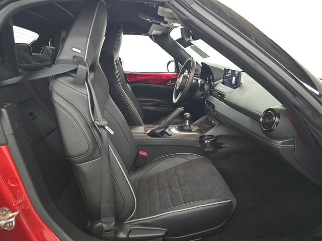 Used 2025 Red Mazda Club image 4