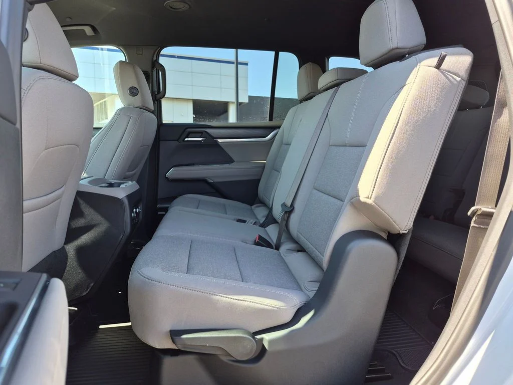 2027 GMC Acadia Elevation - Photo 20