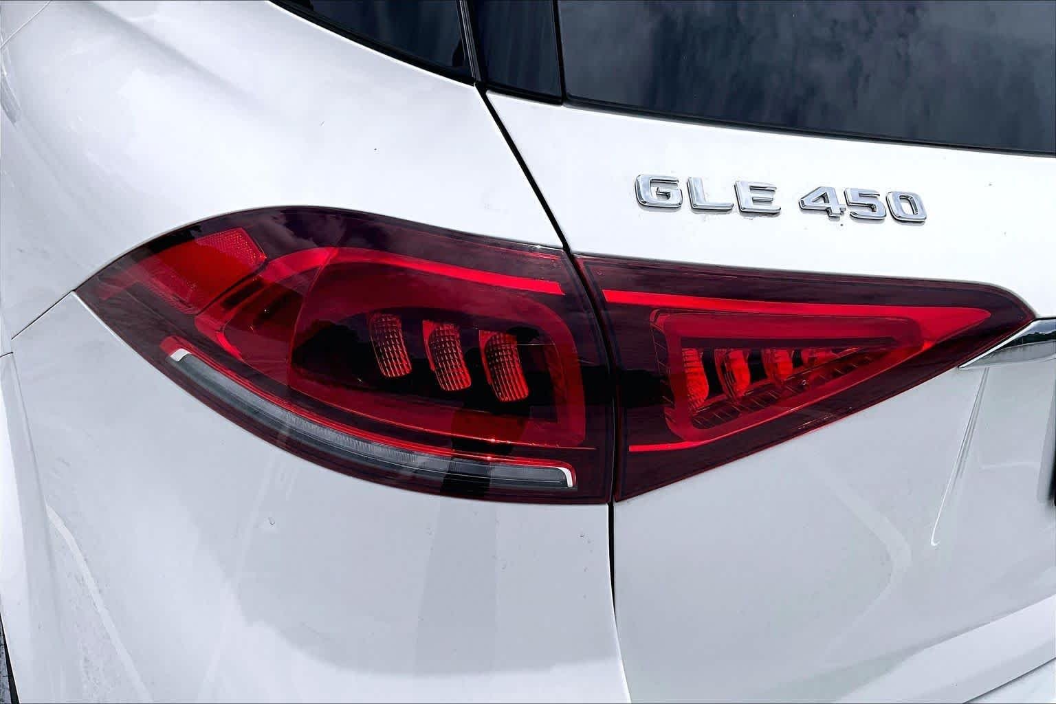 Used 2023 Polar White Mercedes-Benz GLE 450 image 29
