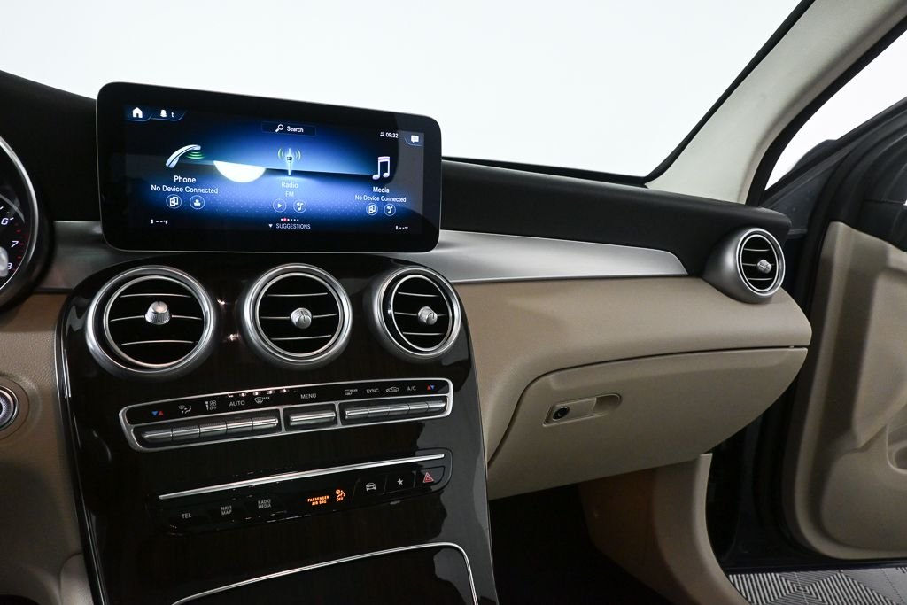 Used 2021 Blue Mercedes-Benz GLC 300 image 13