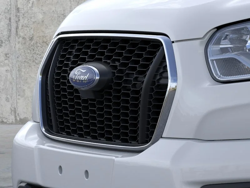 2025 Ford Transit Passenger Van XLT - Photo 17