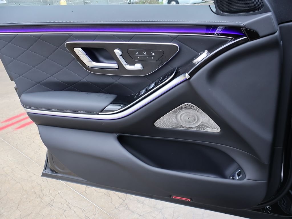 New 2026 Graphite Grey Metallic Mercedes-Benz S 580 image 37